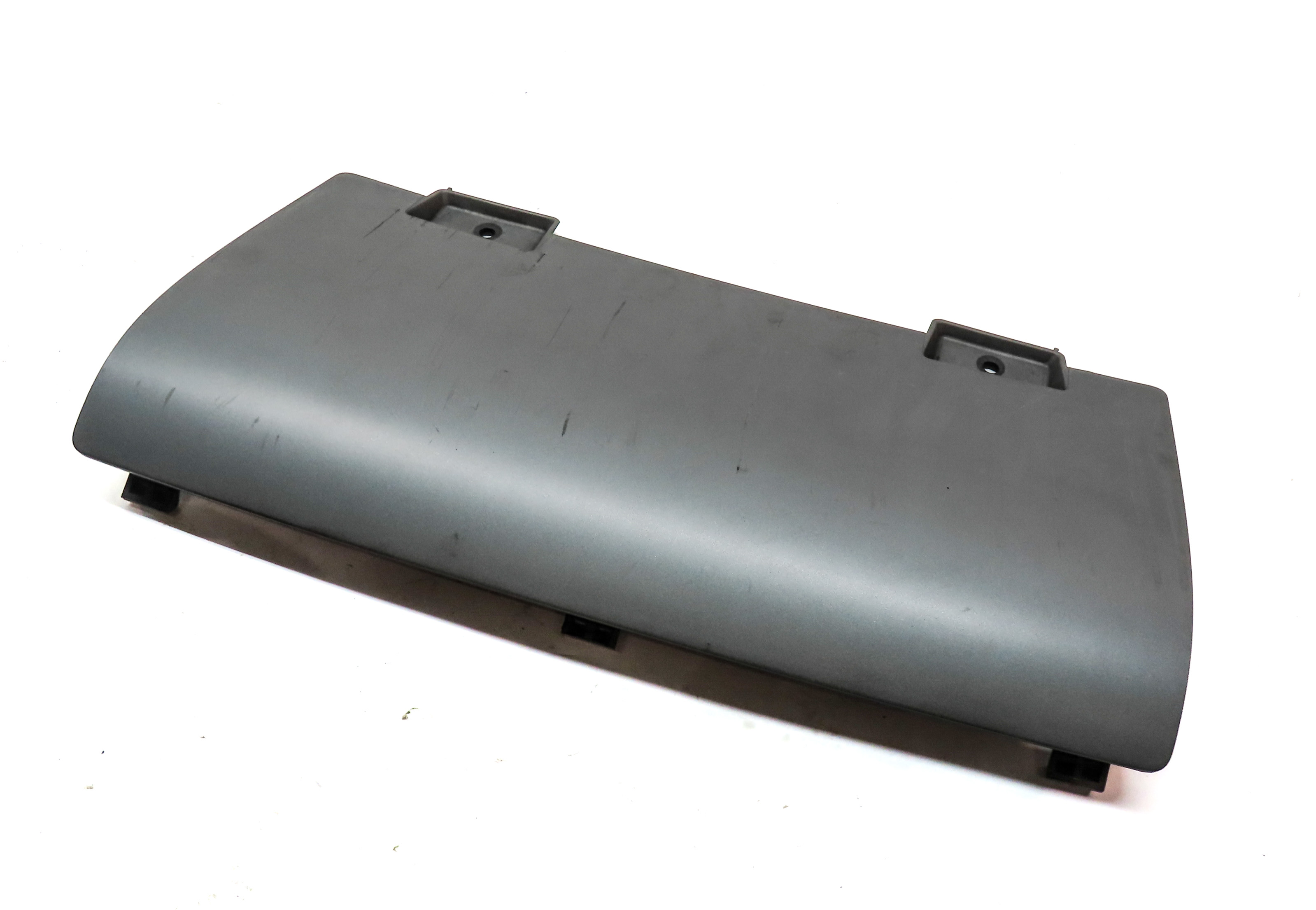 2013 AUDI Q5 (B8 8R) REAR LOWER BUMPER TOW TOWING HITCH COVER TRIM FLAP — exact item pictured